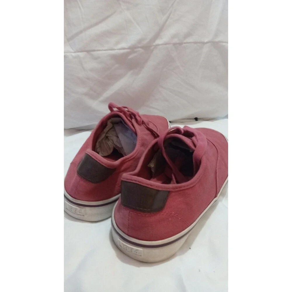Old Navy Red Canvas Sneakers – Women’s Size 9